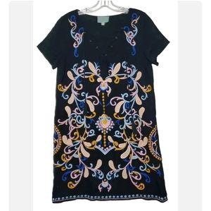 Skies Are Blue Black Shift Dress